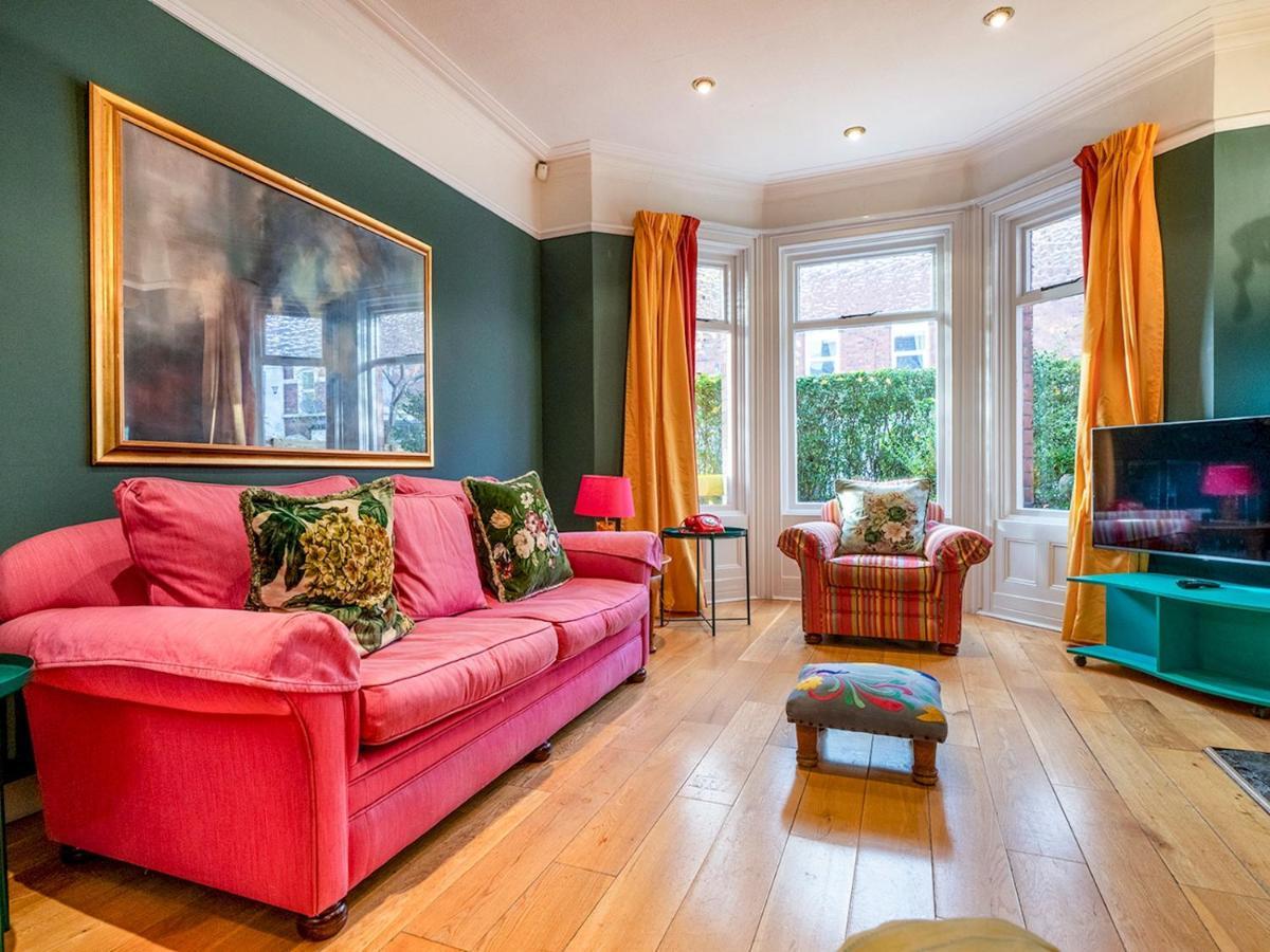 Pass The Keys Colourful, Quirky Artist-Owned 3 Bed Next To Cafes Villa Belfast Exterior photo